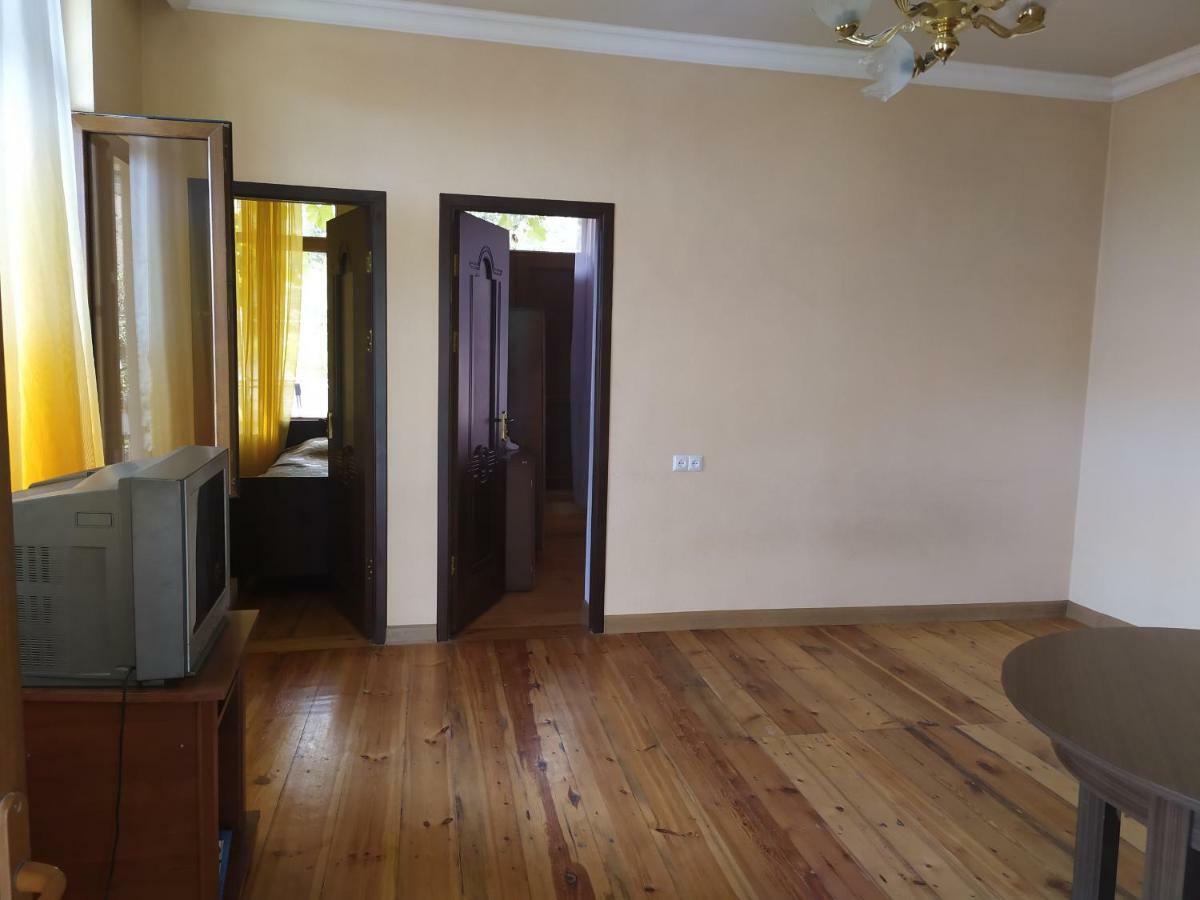 Verishen Guest House B&B غوريس المظهر الخارجي الصورة